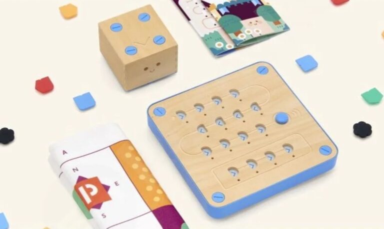 Kouzlo tvoření se stavebnicí Cubetto a laserovými řezačkami